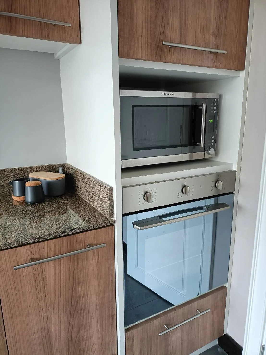 Monet House Apartment — photo 9
