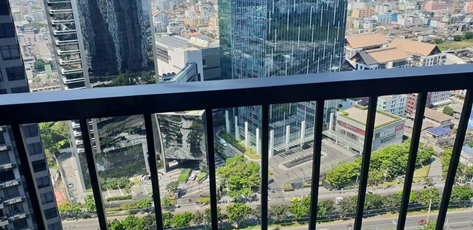 Noble Revolve Ratchada 2 — photo 18
