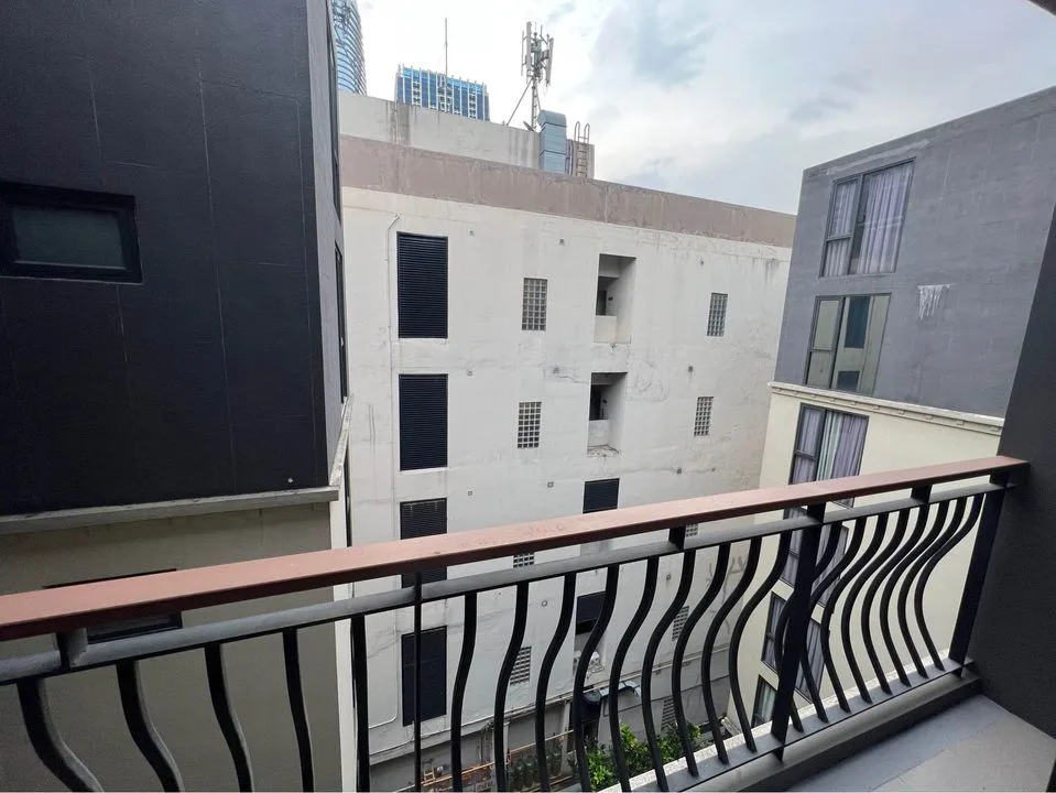 Klass Condo Langsuan — photo 8