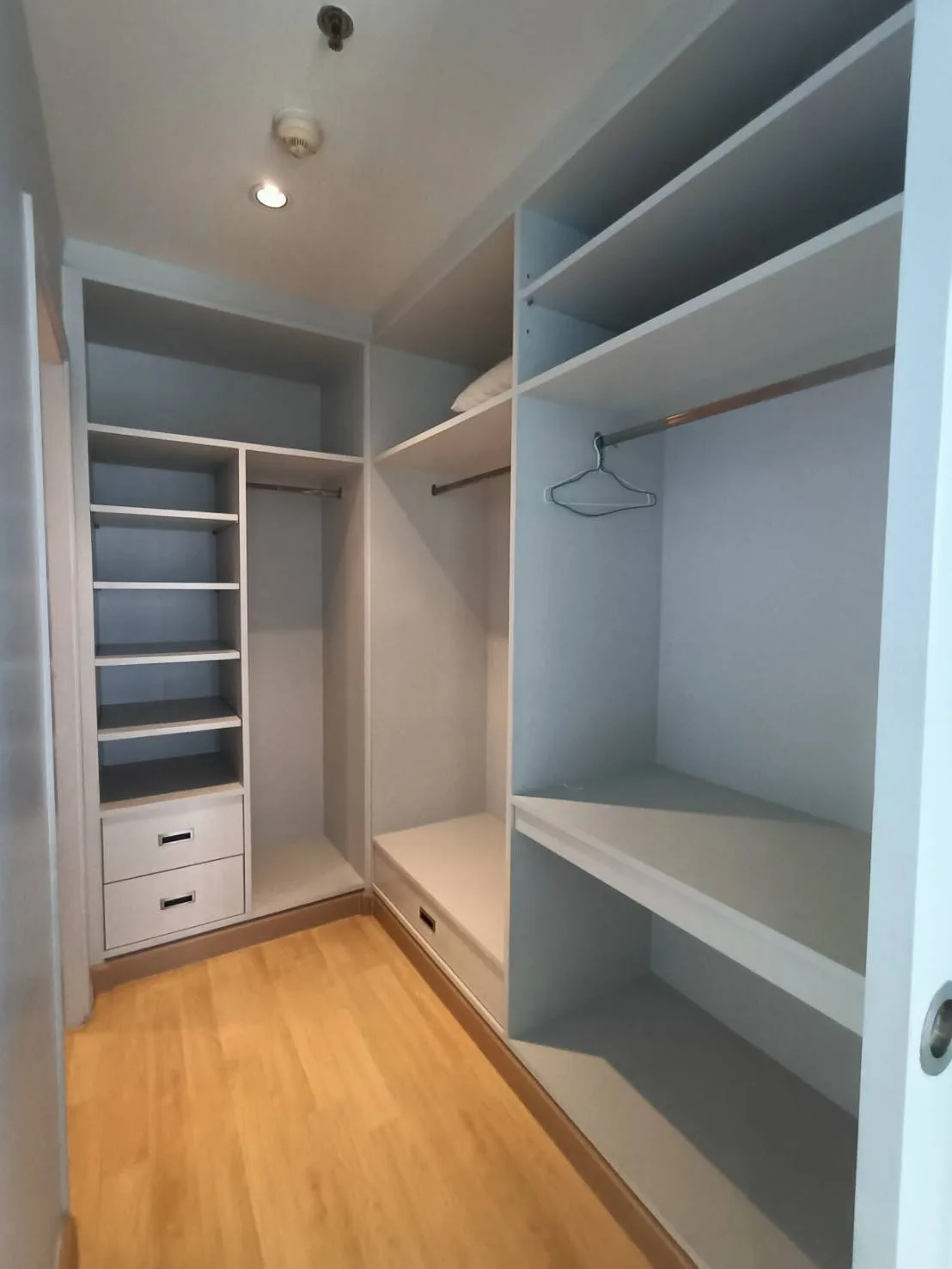 The Emporio Place — photo 11