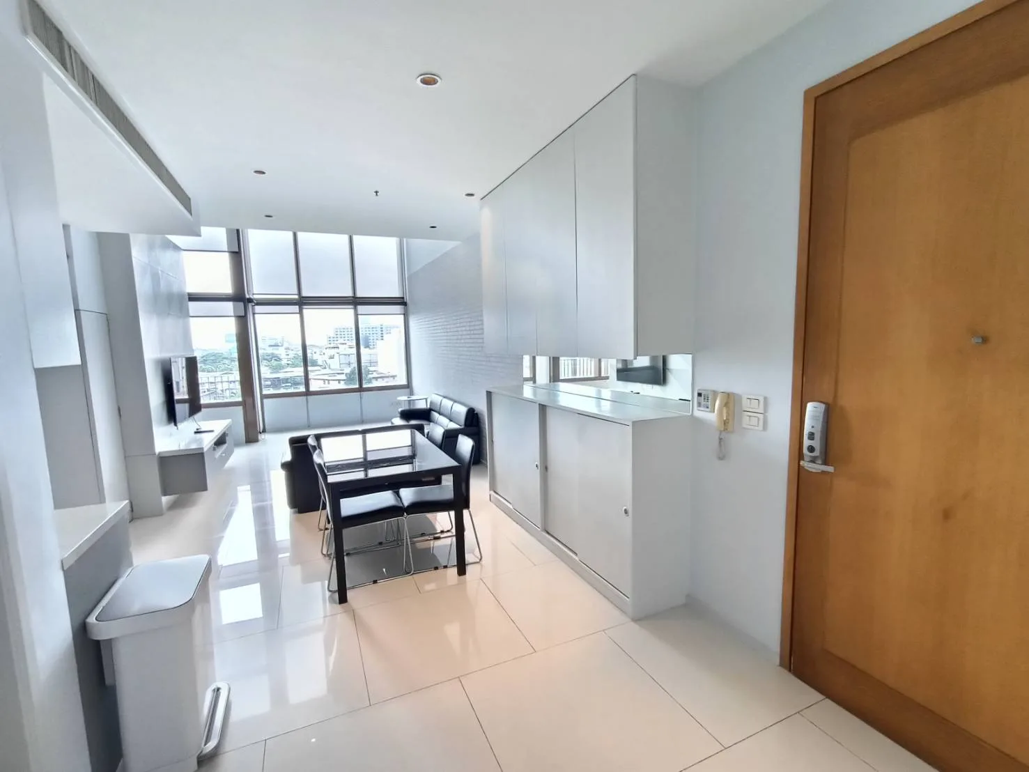 The Emporio Place — photo 6