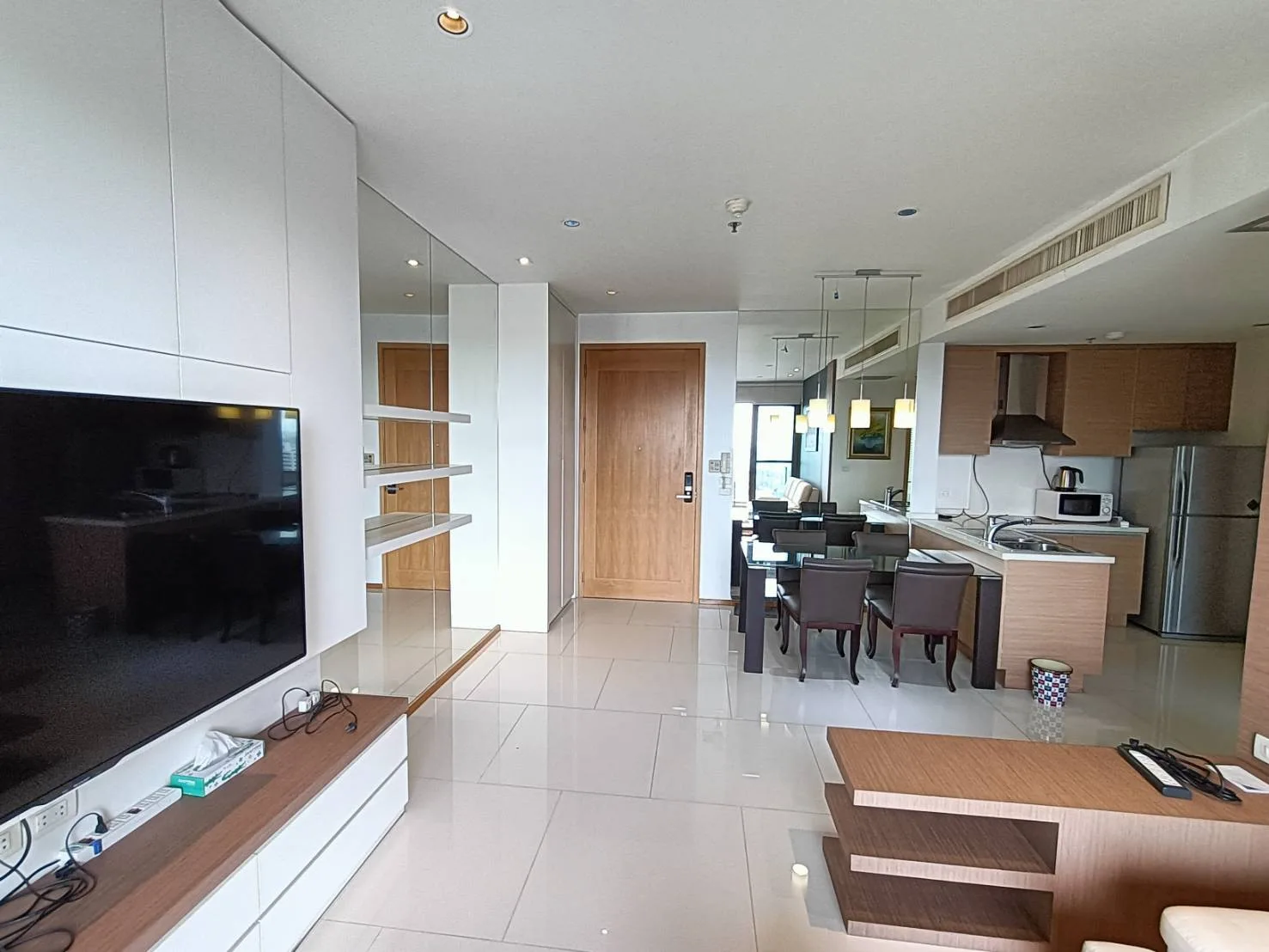 The Emporio Place — photo 2