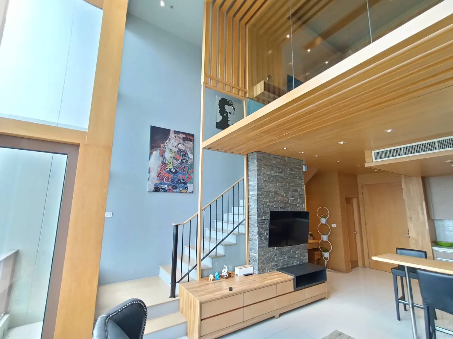 The Emporio Place — photo 4
