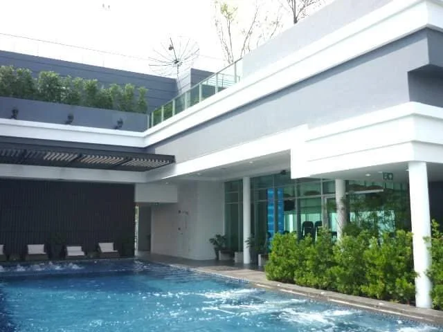 Life @ Sathorn 10 — photo 8