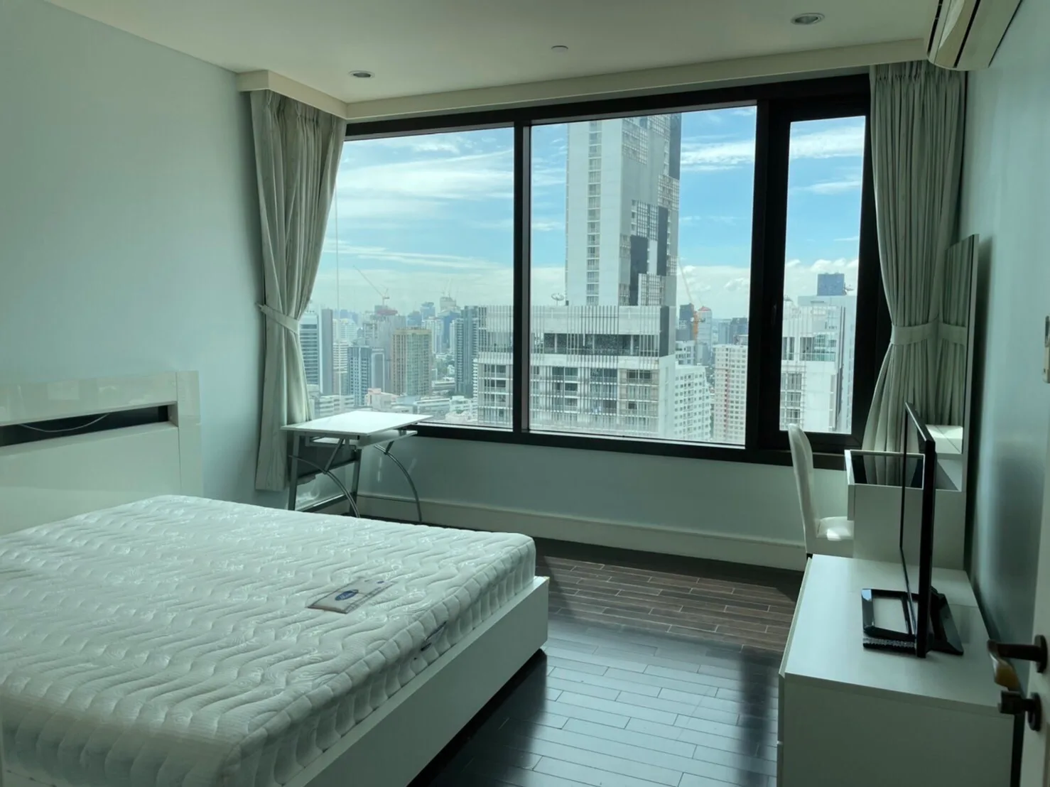 Aguston Sukhumvit 22 — photo 2