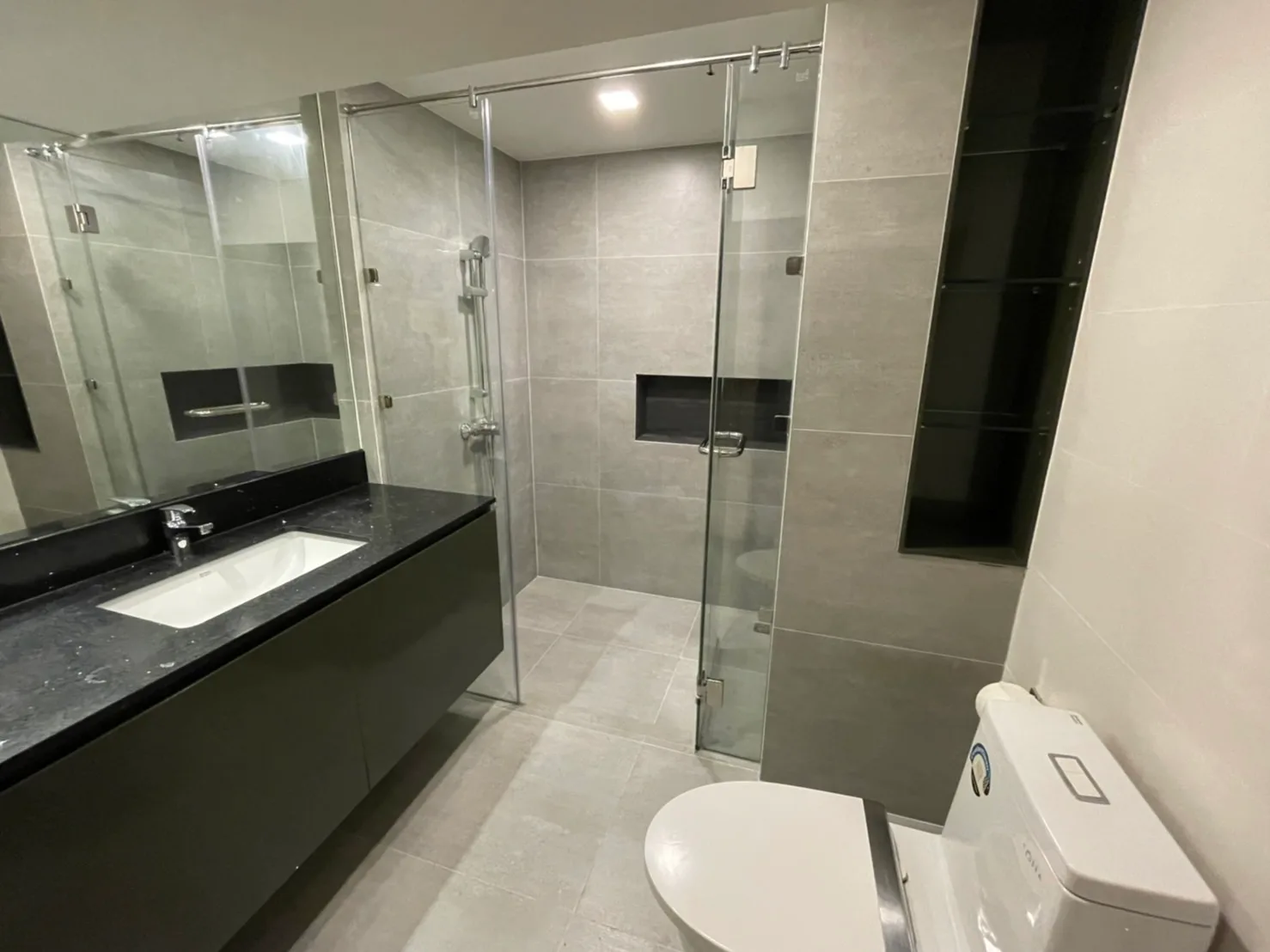 The Emporio Place — photo 13