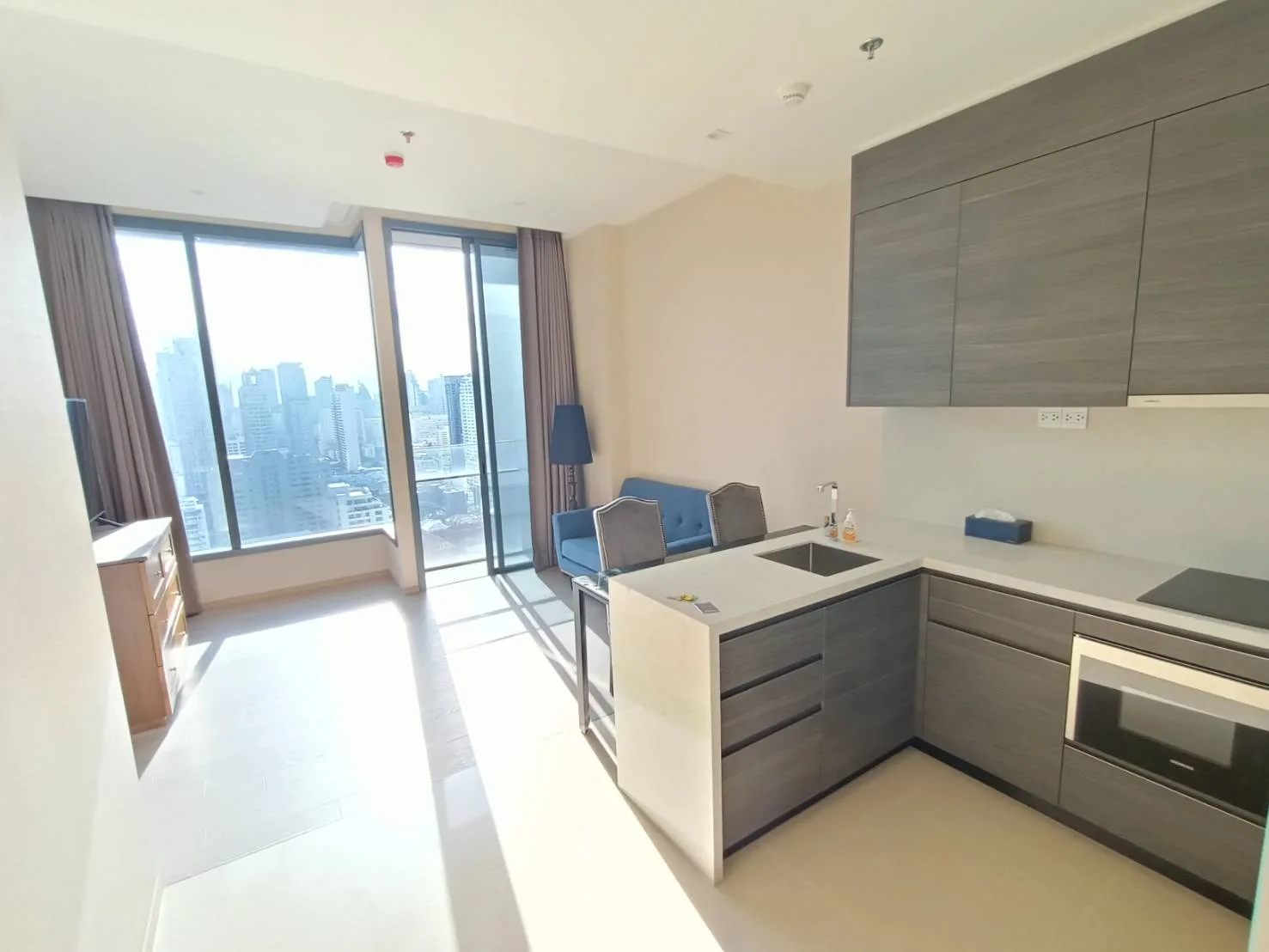The Esse Asoke — photo 10