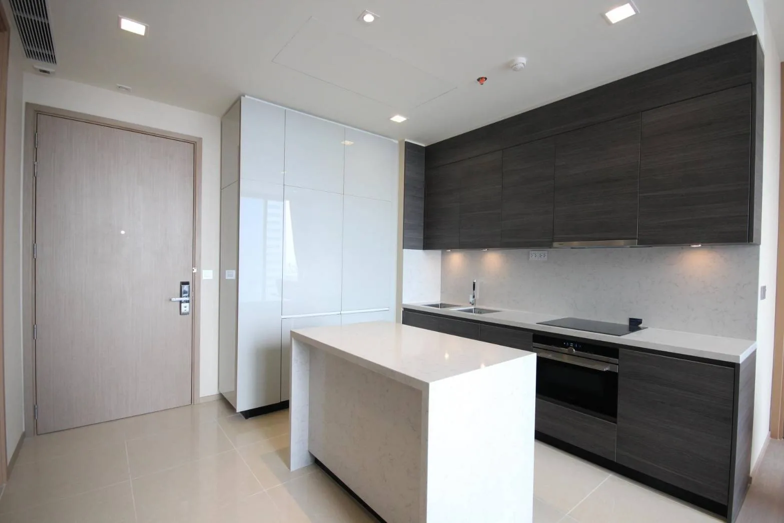 The Esse Asoke — photo 11