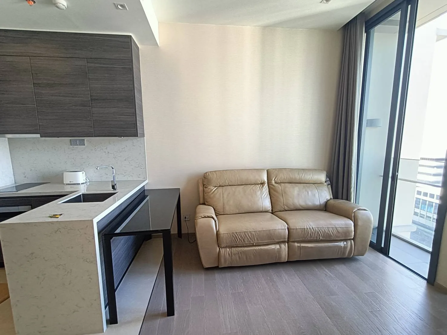 The Esse Asoke — photo 2