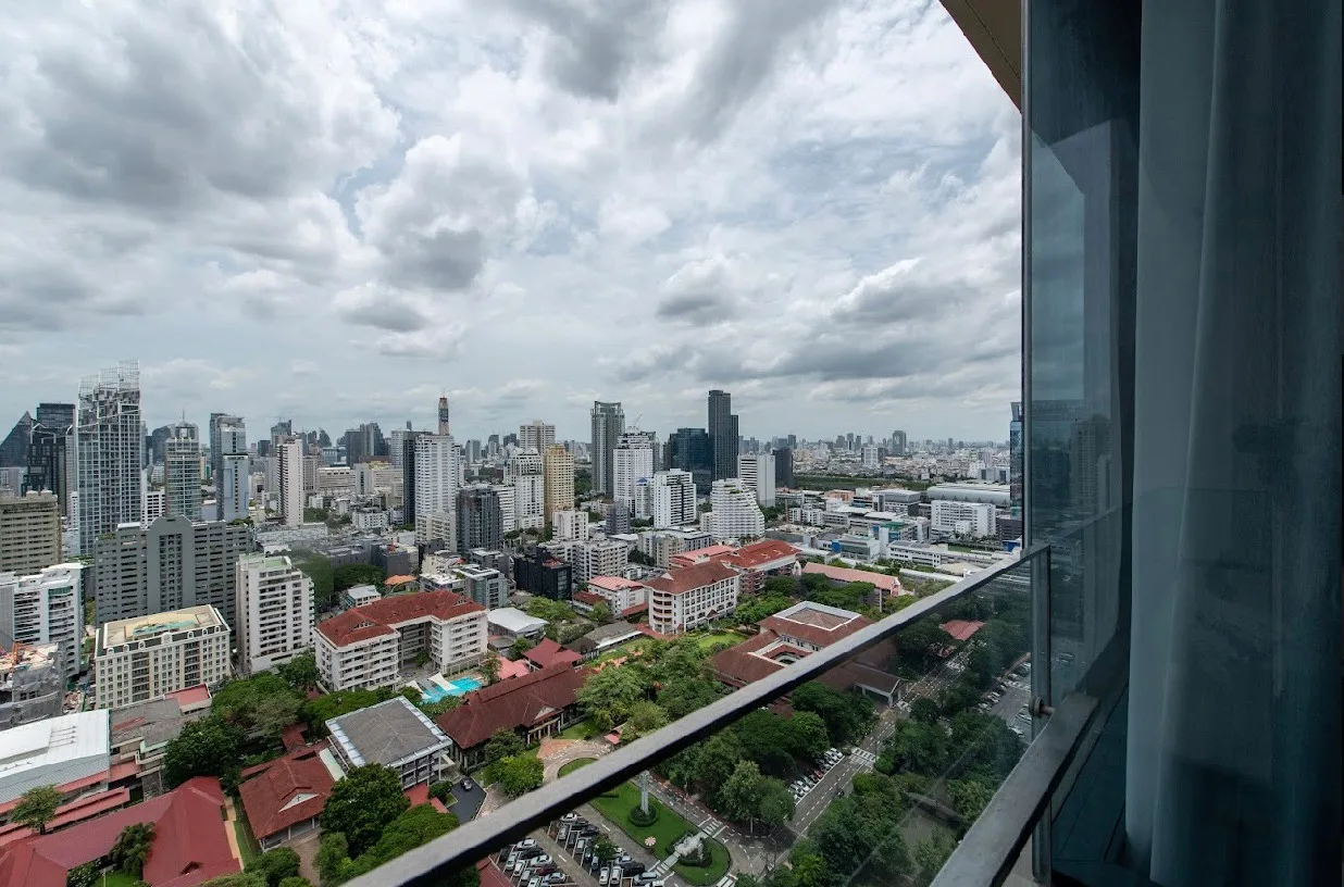 The Esse Asoke — photo 11