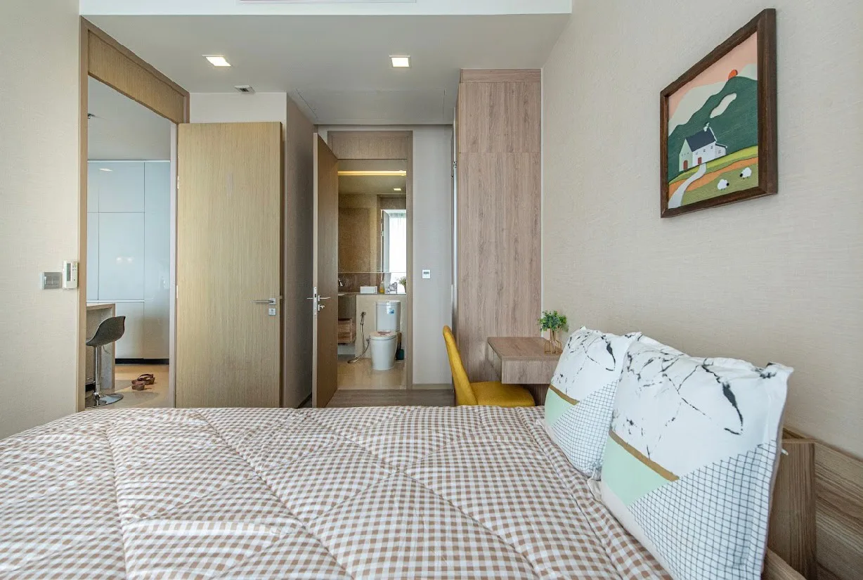 The Esse Asoke — photo 4