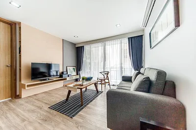 CV 12 The Residence