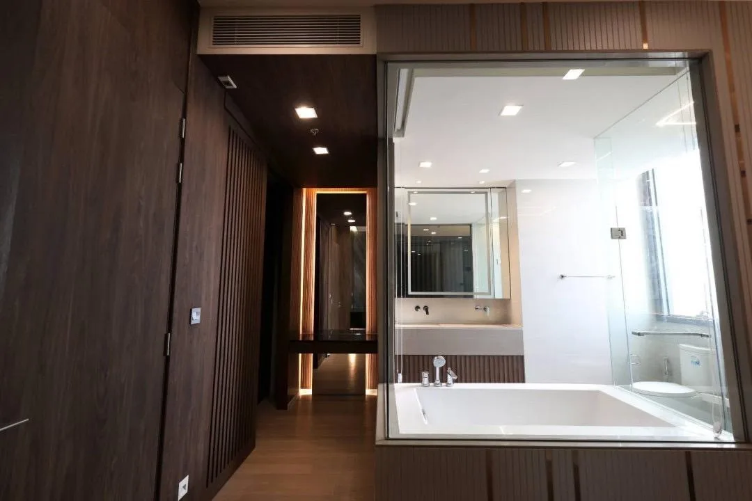 The Esse Asoke — photo 8