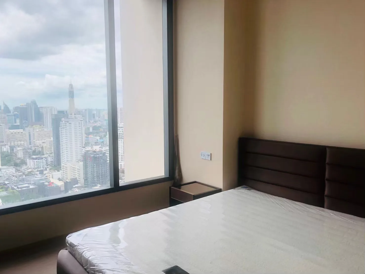 The Esse Asoke — photo 11