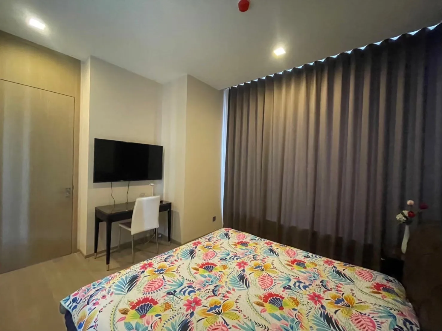 The Esse Asoke — photo 11