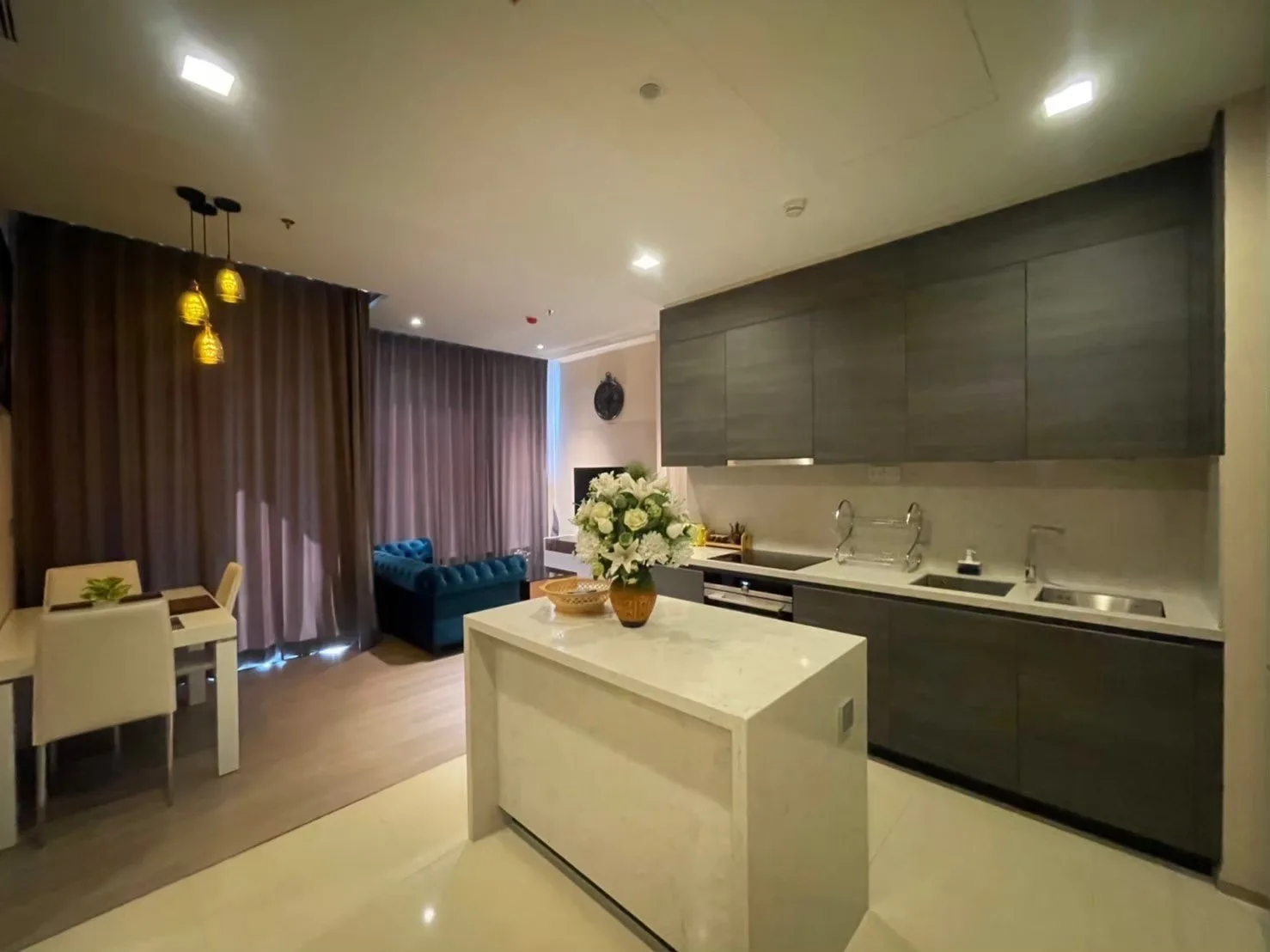 The Esse Asoke — photo 4