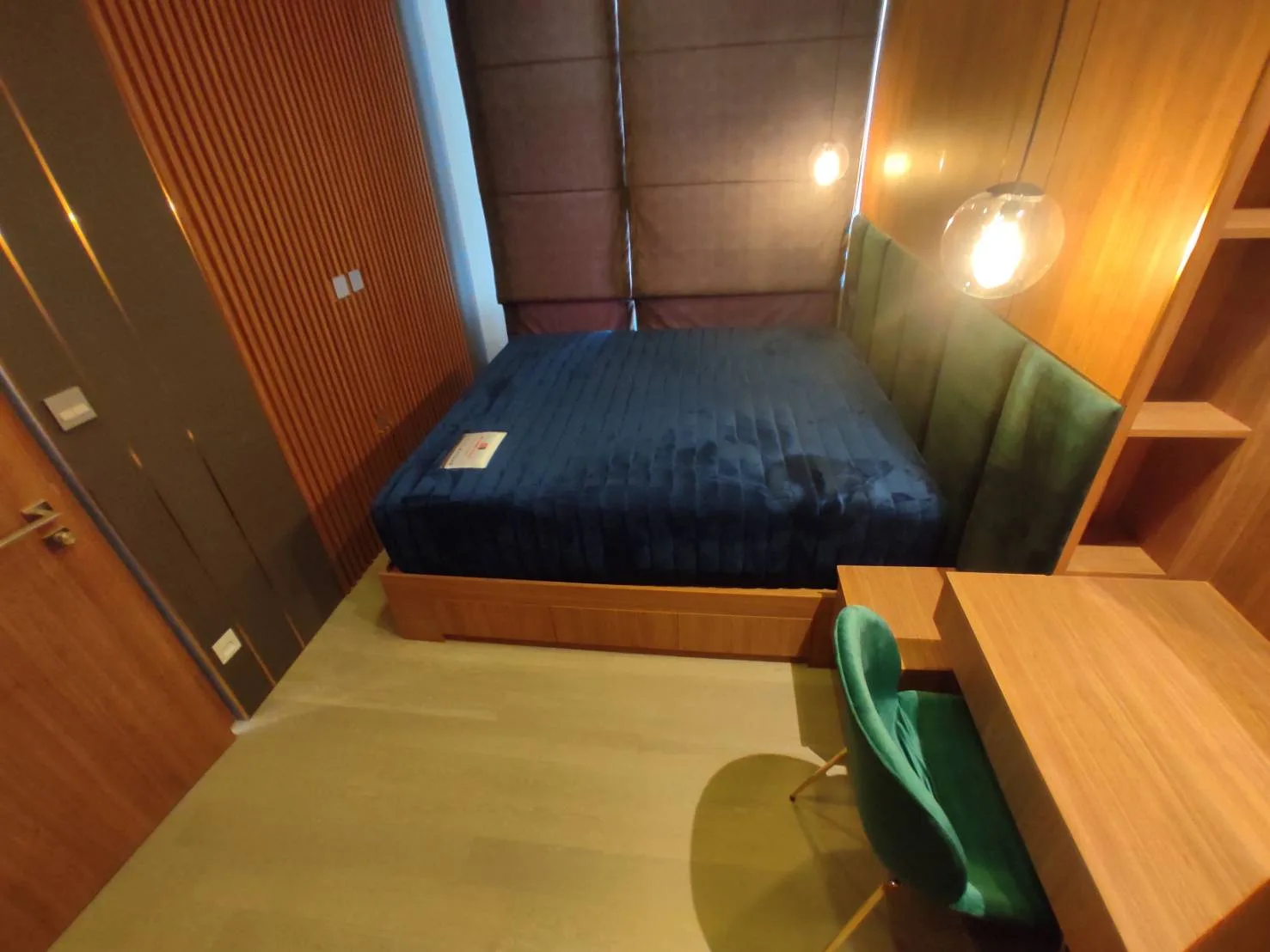 The Esse Asoke — photo 5