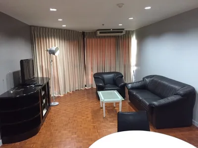 Sukhumvit Suite