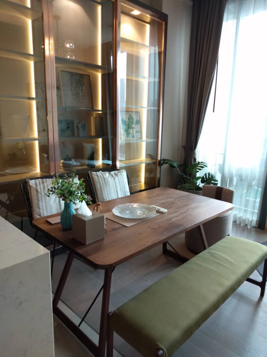 The Esse Asoke — photo 2