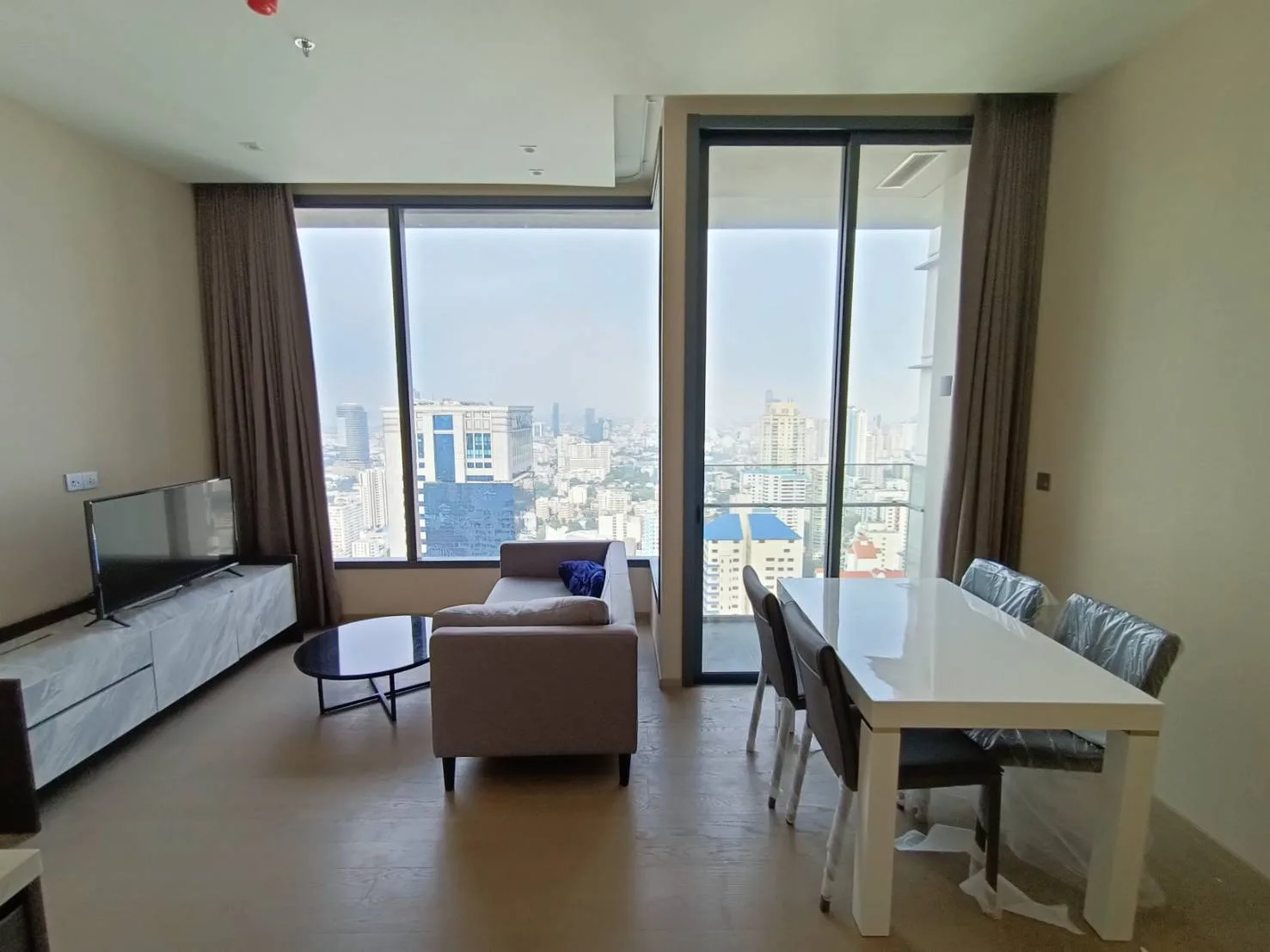 The Esse Asoke — photo 5