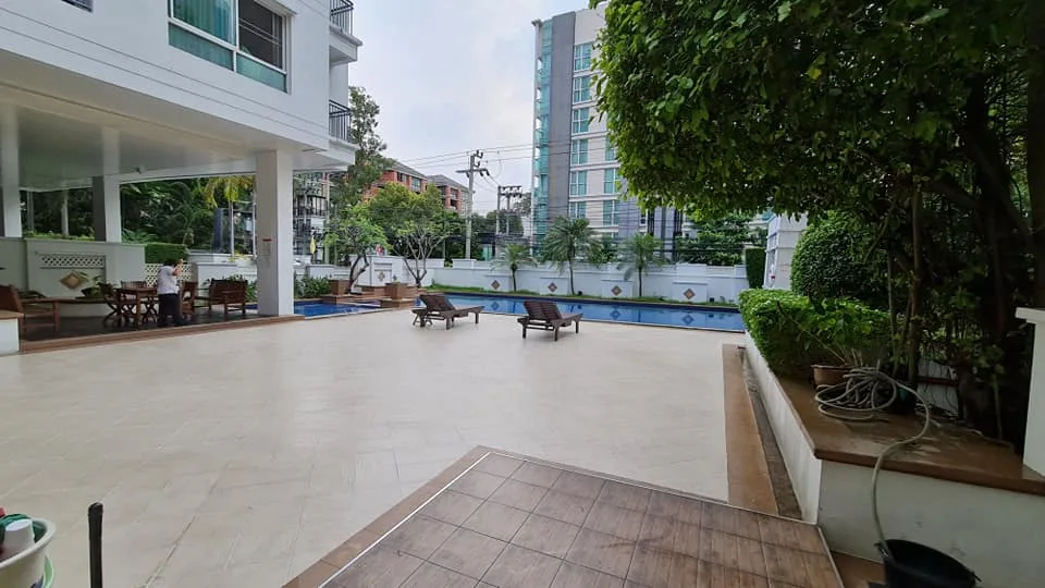 The Bangkok Thanon Sub — photo 5