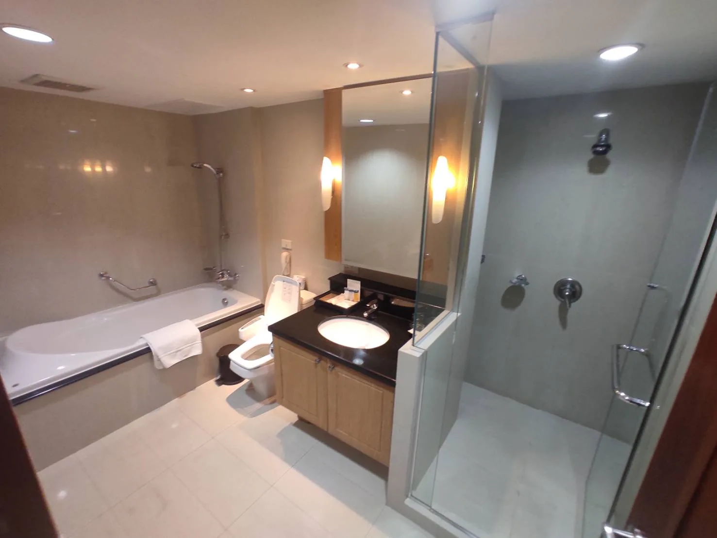 Centre Point Sukhumvit Thong Lo — photo 10