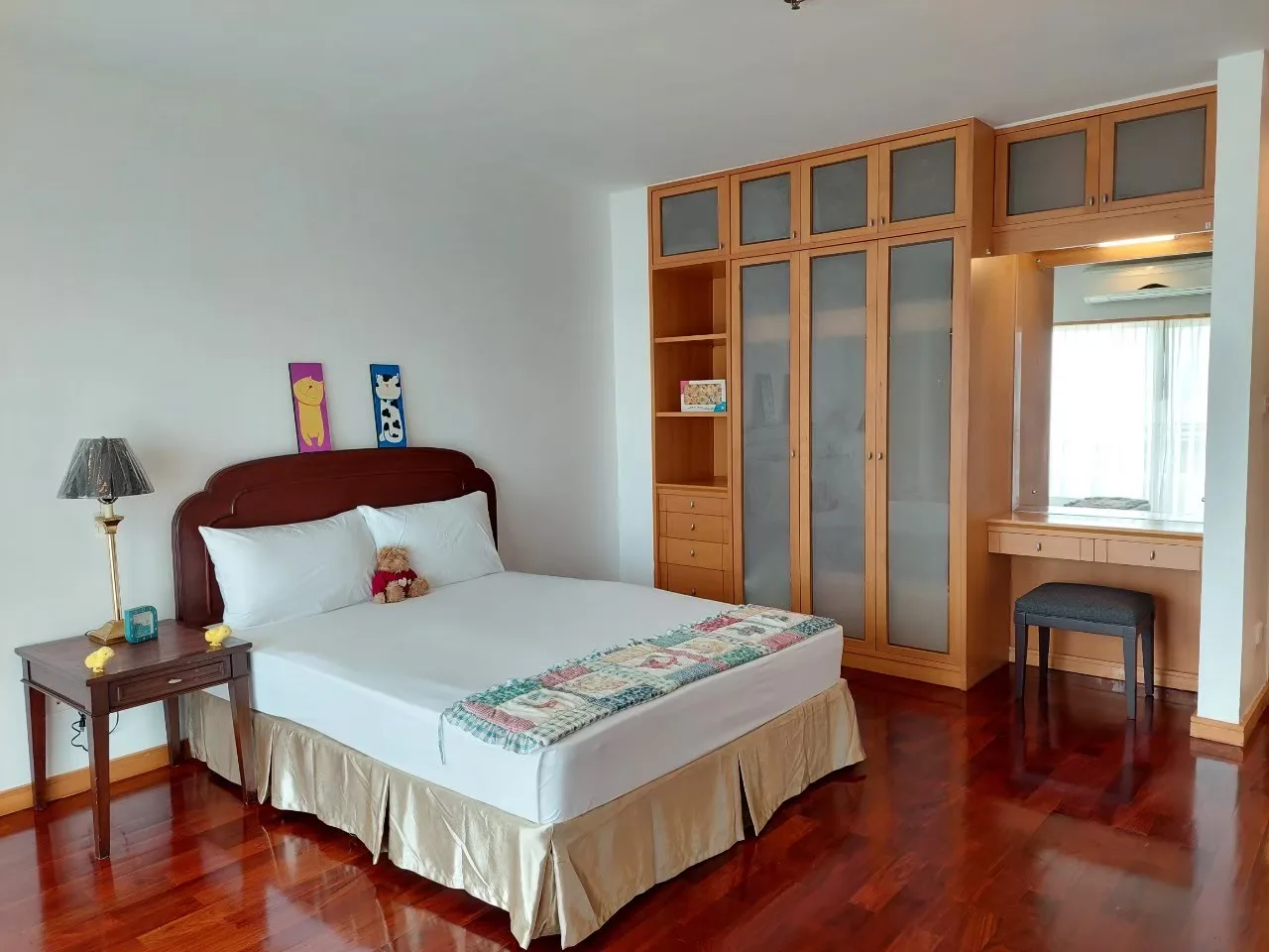 Esmeralda Apartments — photo 7