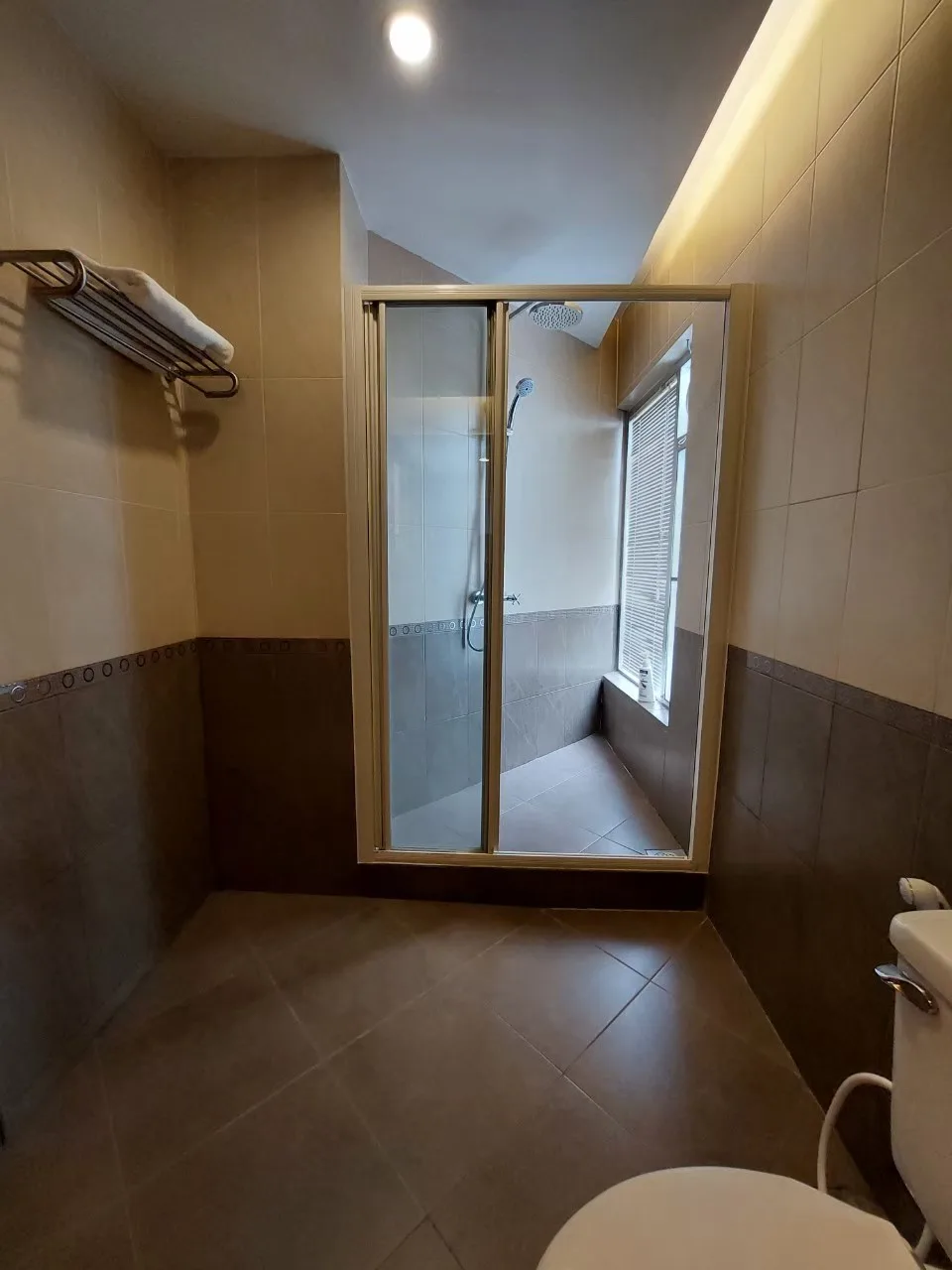 Esmeralda Apartments — photo 9
