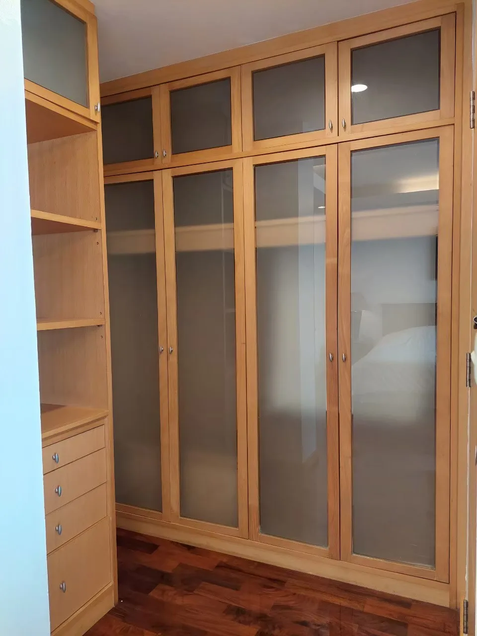 Esmeralda Apartments — photo 10