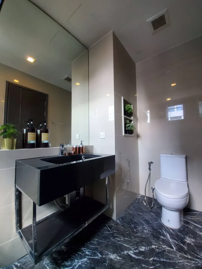 Edge Sukhumvit 23 — photo 11