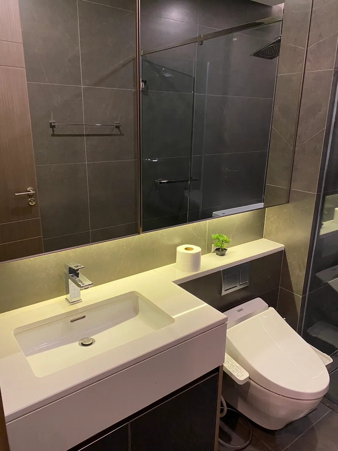 The Esse at Singha Complex — photo 13