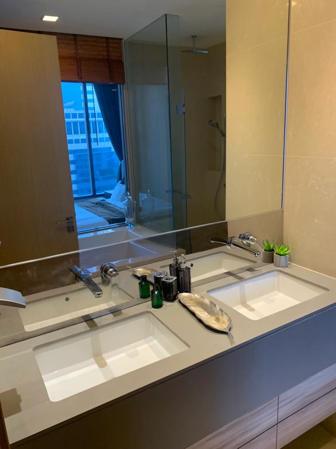 The Esse Asoke — photo 11