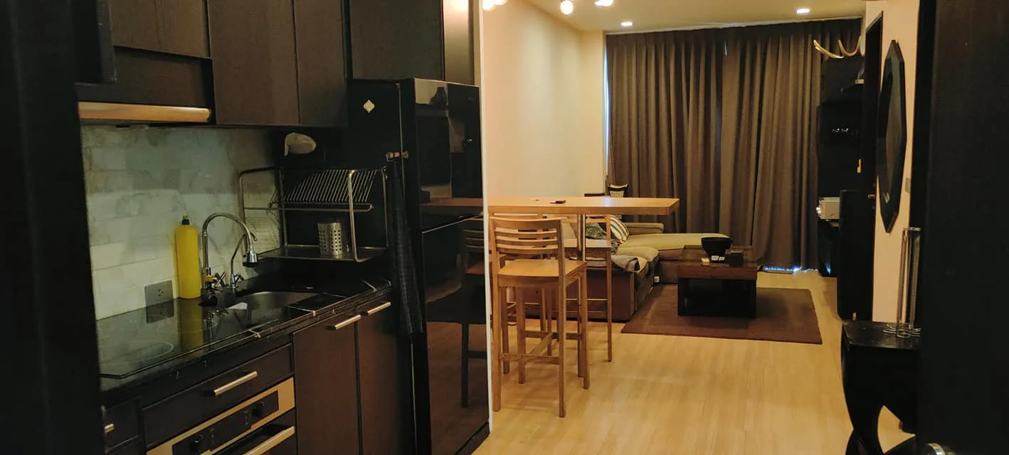 Sky Walk Condominium — photo 2