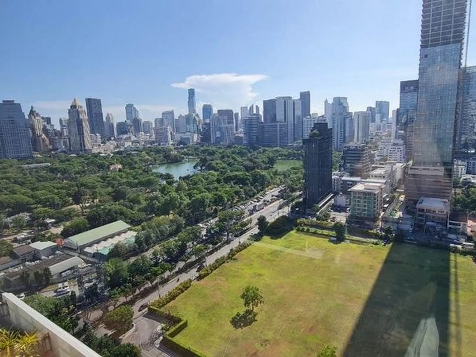 Muniq Langsuan — photo 6