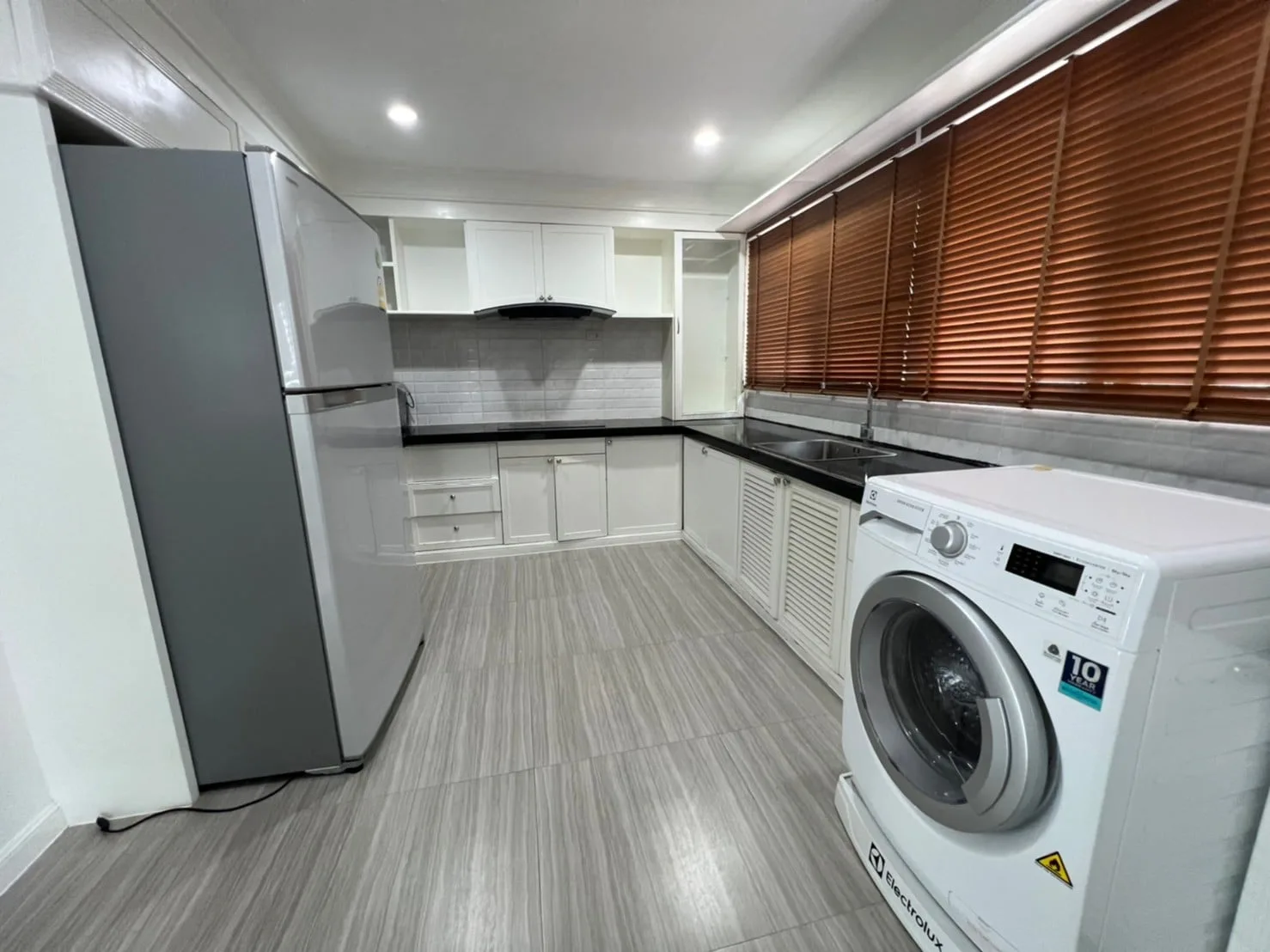 M Tower Apartment — photo 3