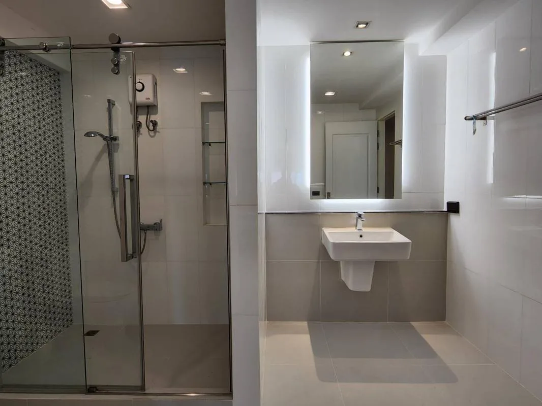 Premier Condominium — photo 21