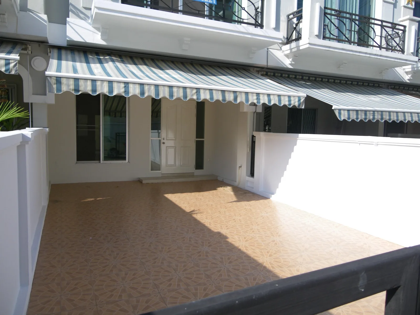 Baan Klang Muang Onnut-ladkrabang — photo 1