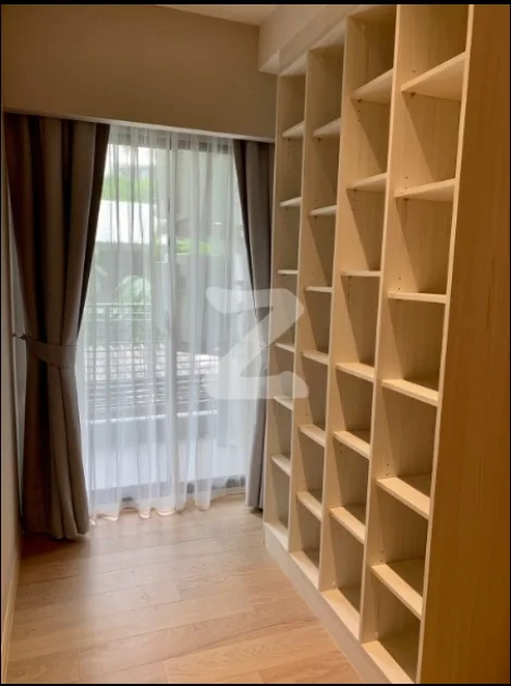 Runesu Thonglor 5 — photo 3