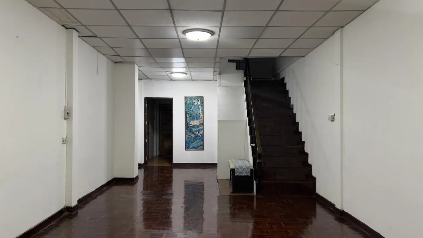 Mu Ban Nakhon Luang 1 Alley — photo 3