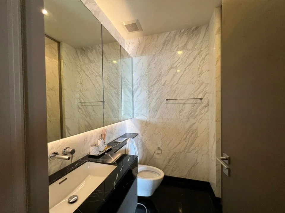 Saladaeng One — photo 17