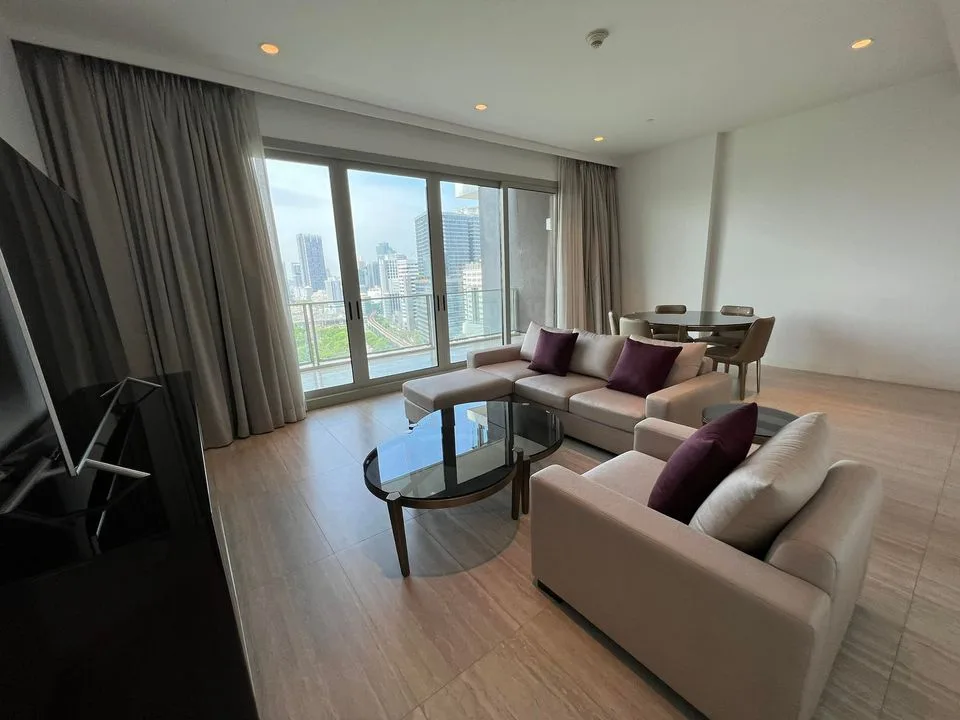 185 Rajadamri — photo 2