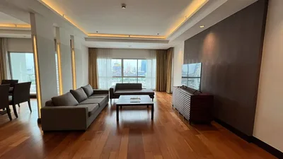 Royal Residence Park