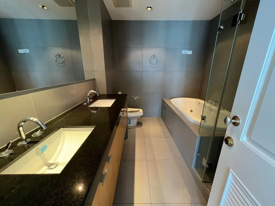 Athenee Residence — photo 16