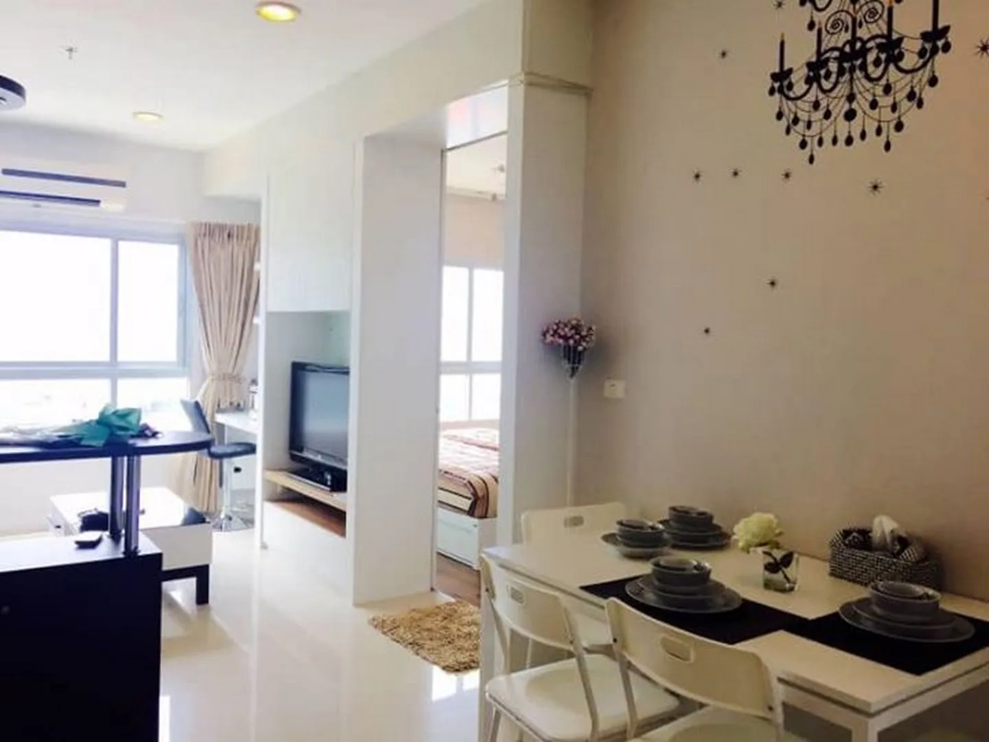 Q. House Condo Sathorn — photo 1