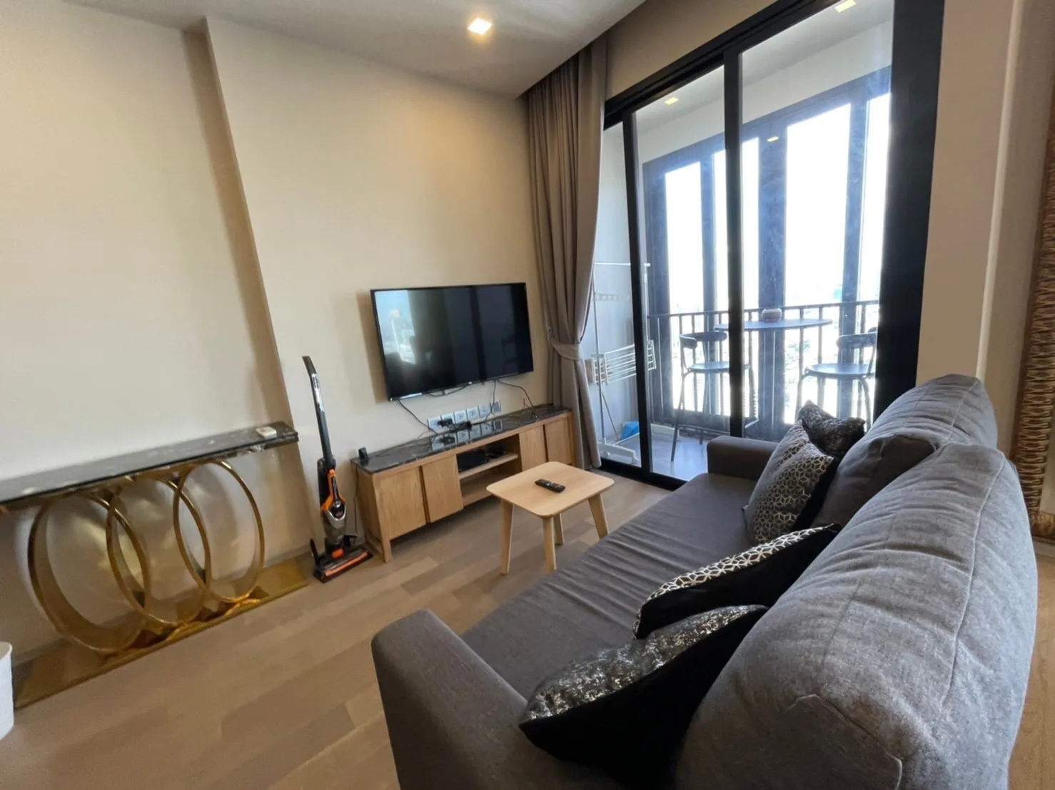 Ashton Asoke — photo 3