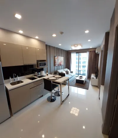 Trapezo Sukhumvit 16