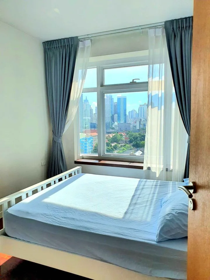 Circle Condominium — photo 4