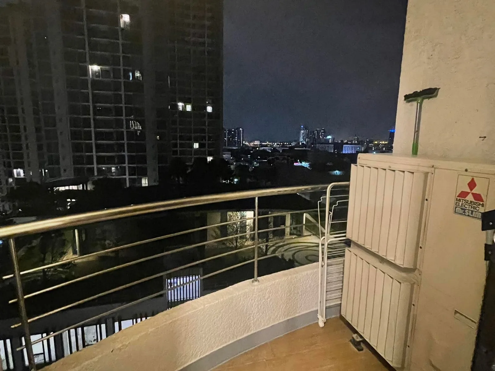 Supalai Place — photo 8