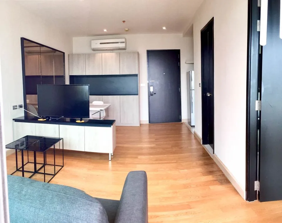 Sky Walk Condominium — photo 2