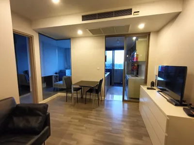 The Room Rama 4